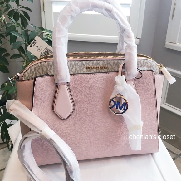Michael Kors Handbags - 🌸NeW! Michael Kors LG Daria Satchel